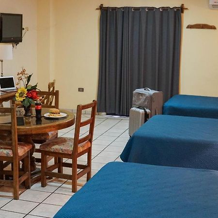 Hotel Las Fuentes ロスモチス エクステリア 写真