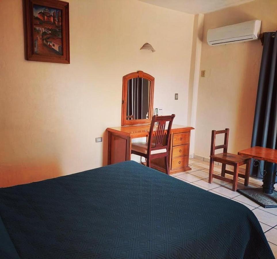 Hotel Las Fuentes ロスモチス エクステリア 写真