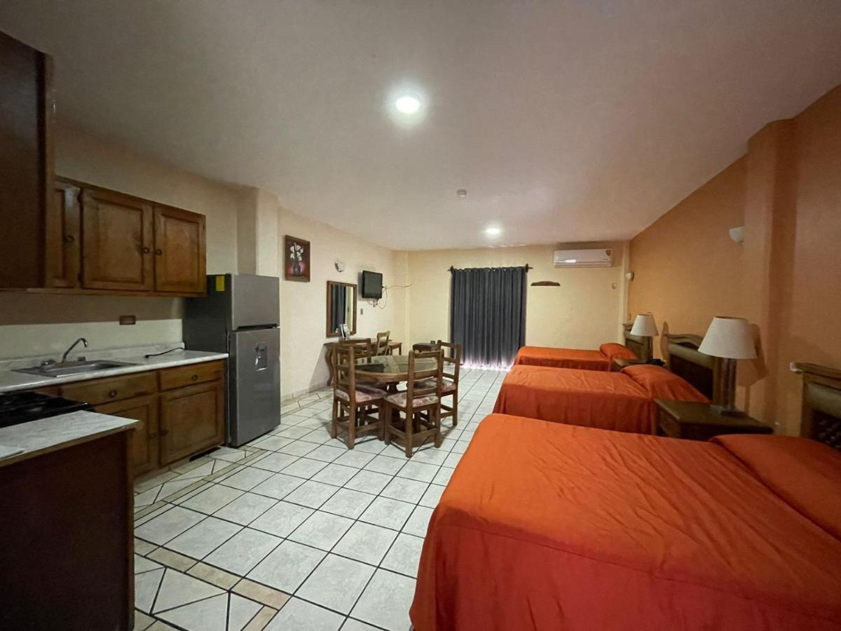 Hotel Las Fuentes ロスモチス エクステリア 写真