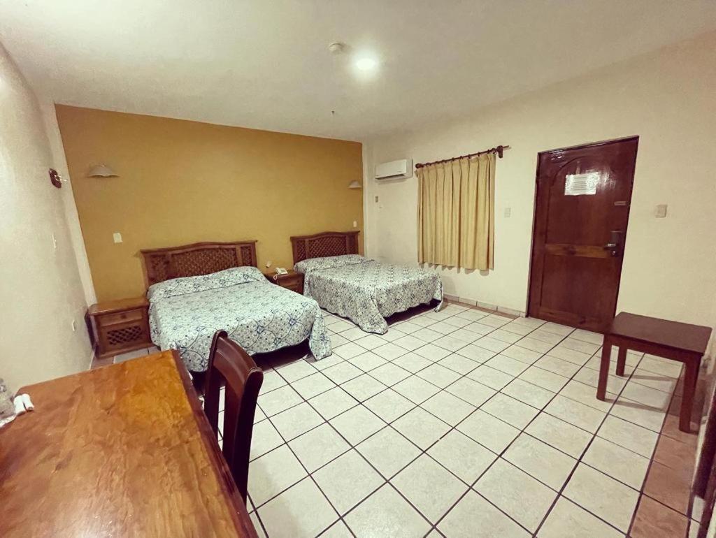 Hotel Las Fuentes ロスモチス エクステリア 写真