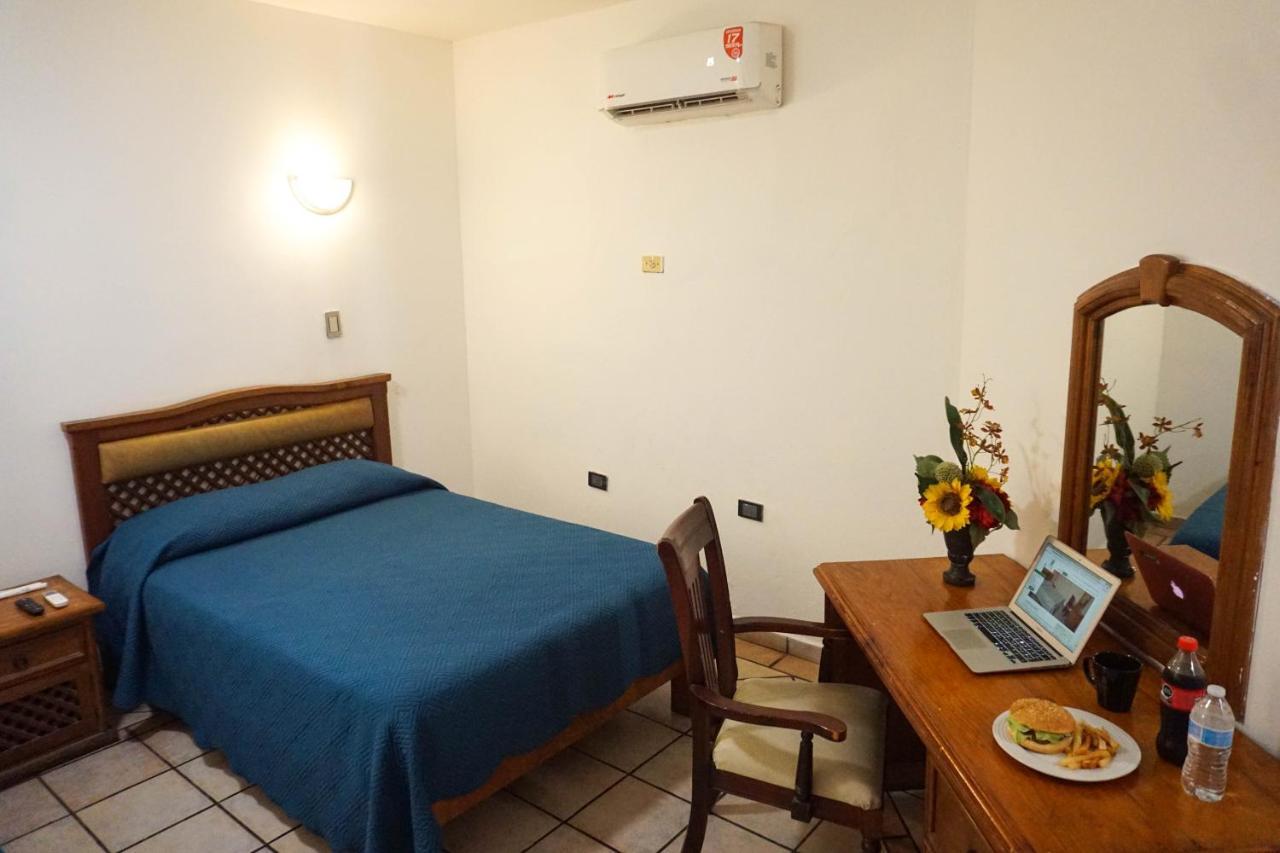 Hotel Las Fuentes ロスモチス エクステリア 写真