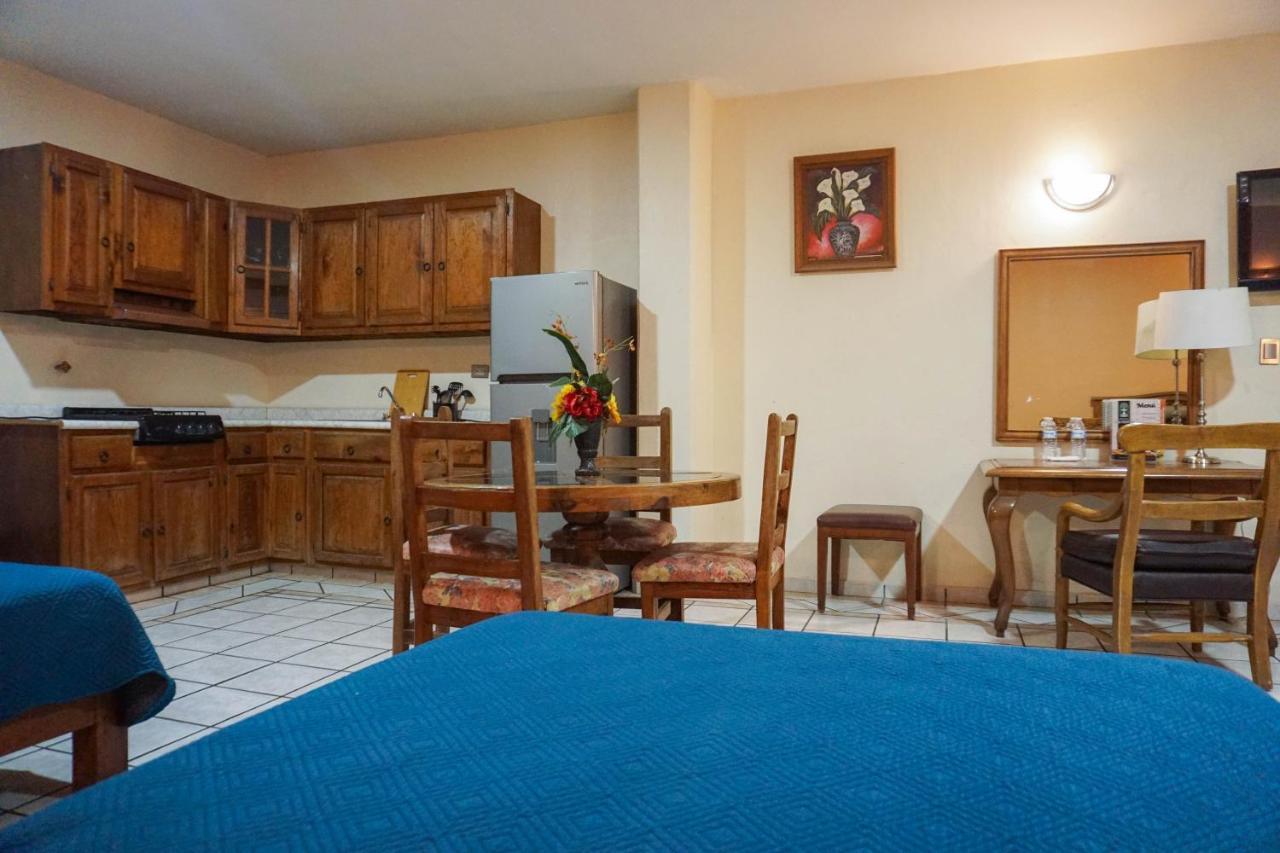 Hotel Las Fuentes ロスモチス エクステリア 写真