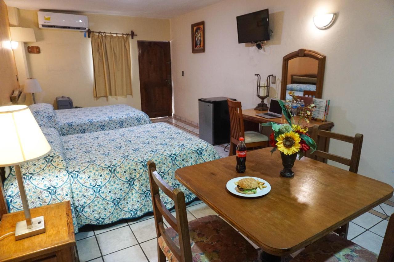 Hotel Las Fuentes ロスモチス エクステリア 写真