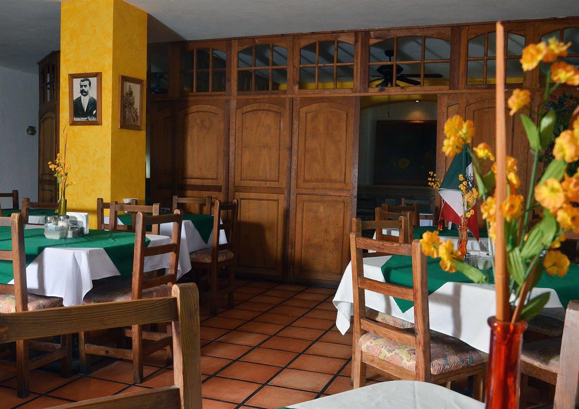 Hotel Las Fuentes ロスモチス エクステリア 写真