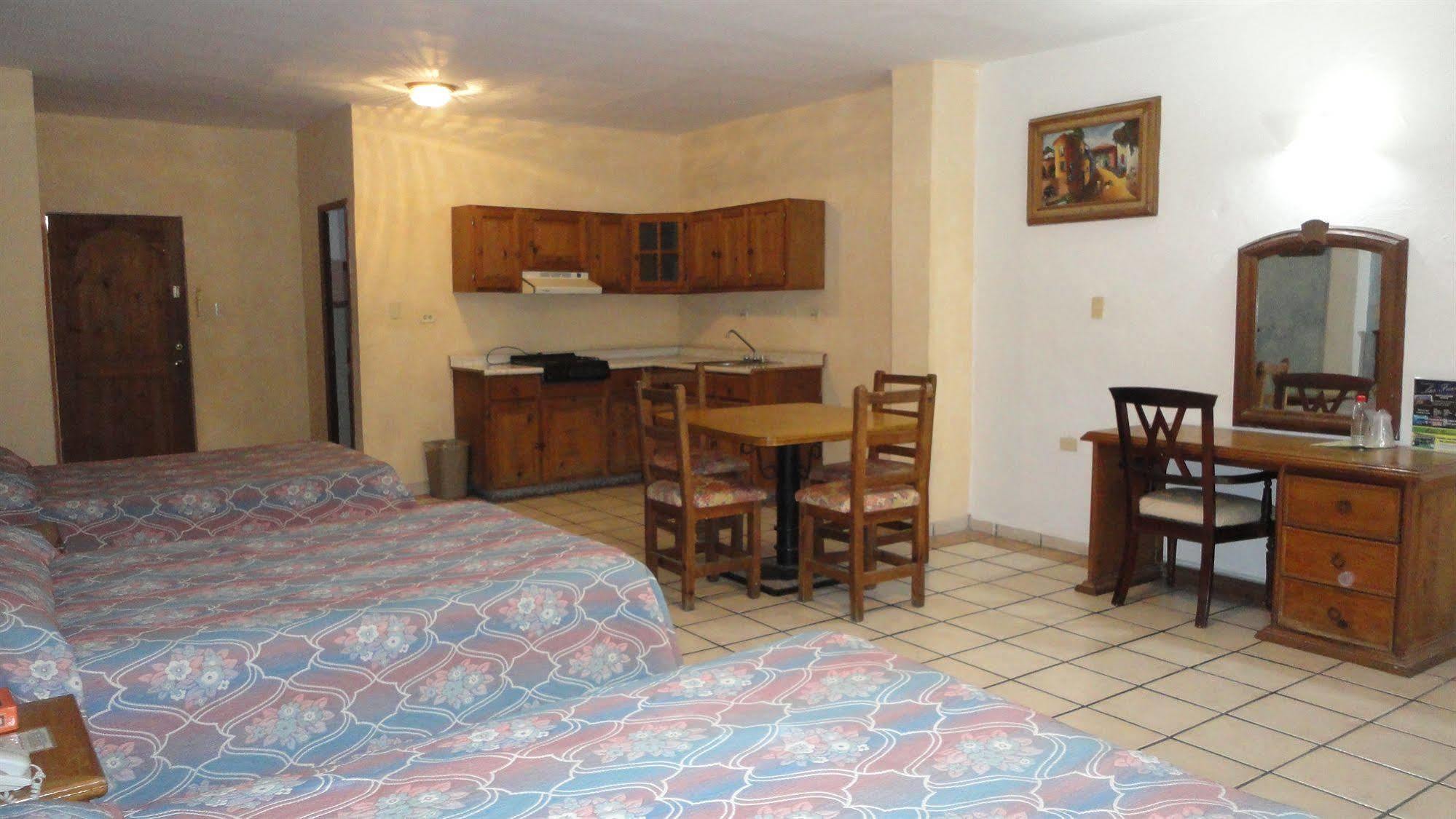 Hotel Las Fuentes ロスモチス エクステリア 写真